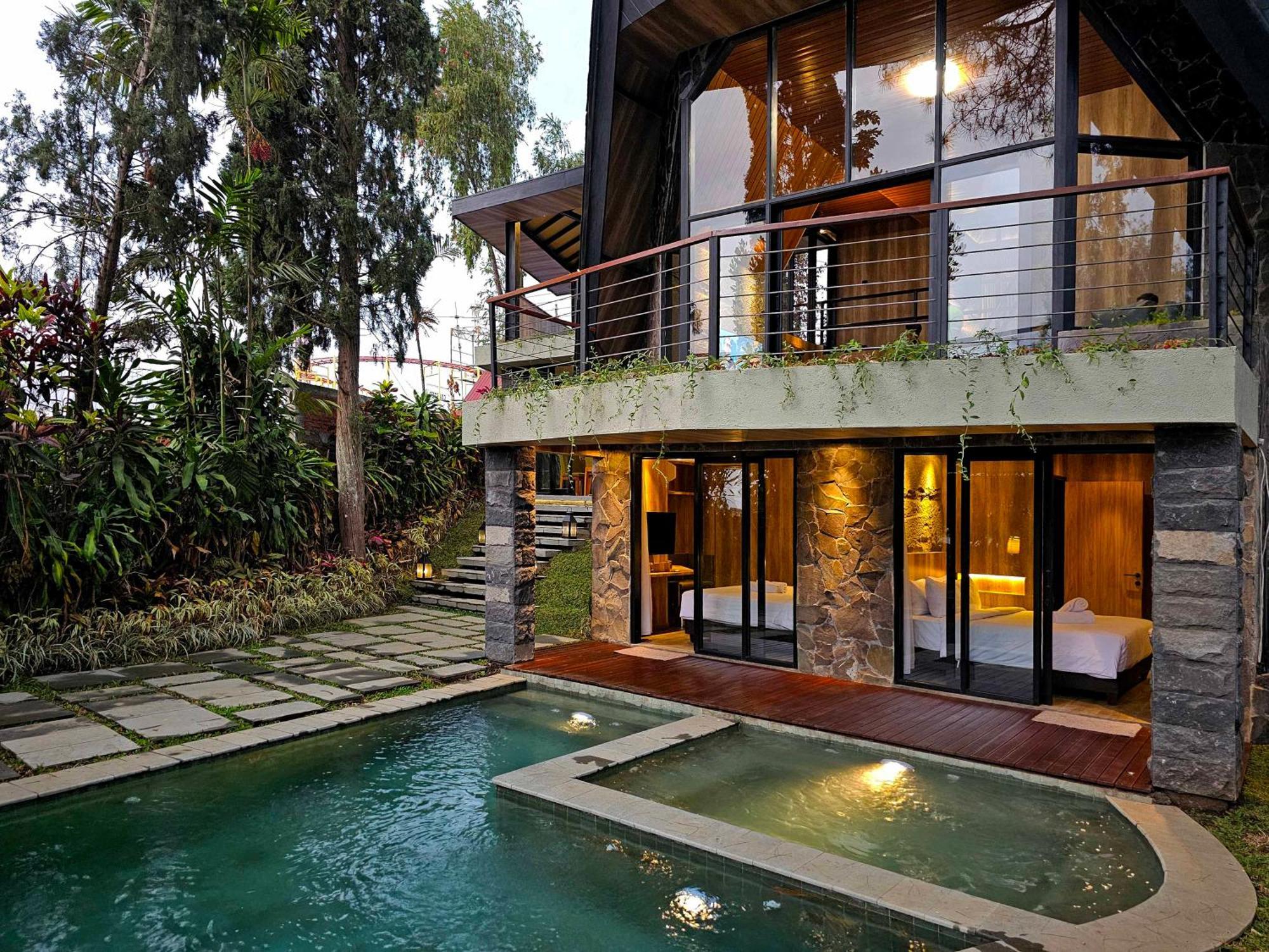 Villa 4-Br Klub Bunga No 4 Batu Malang Ngoại thất bức ảnh