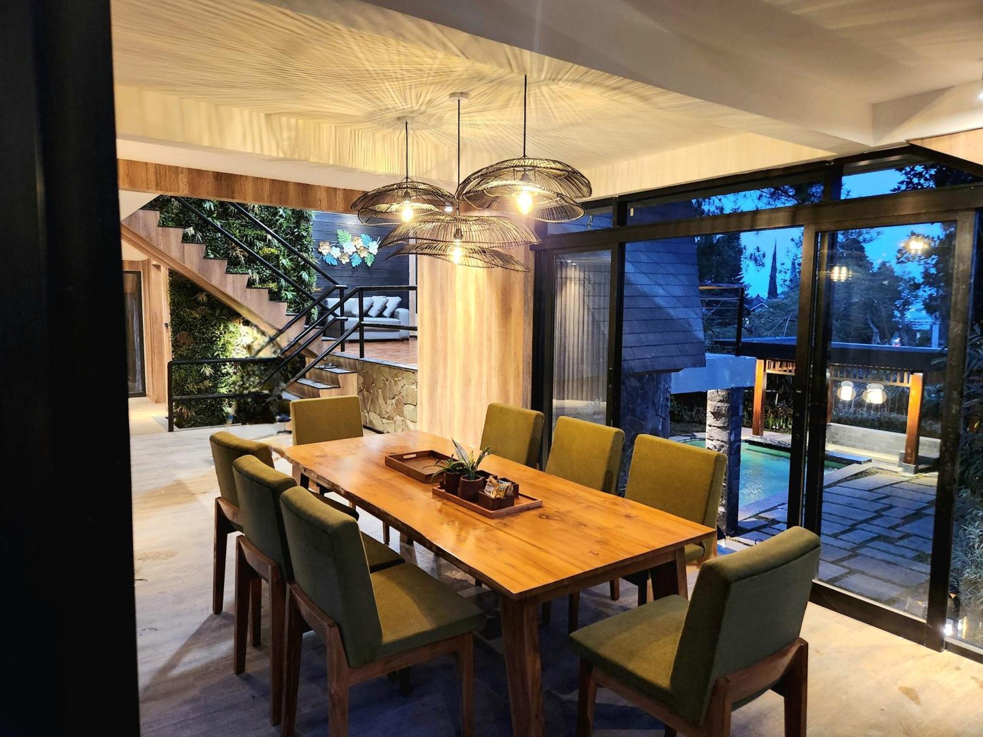 Villa 4-Br Klub Bunga No 4 Batu Malang Ngoại thất bức ảnh