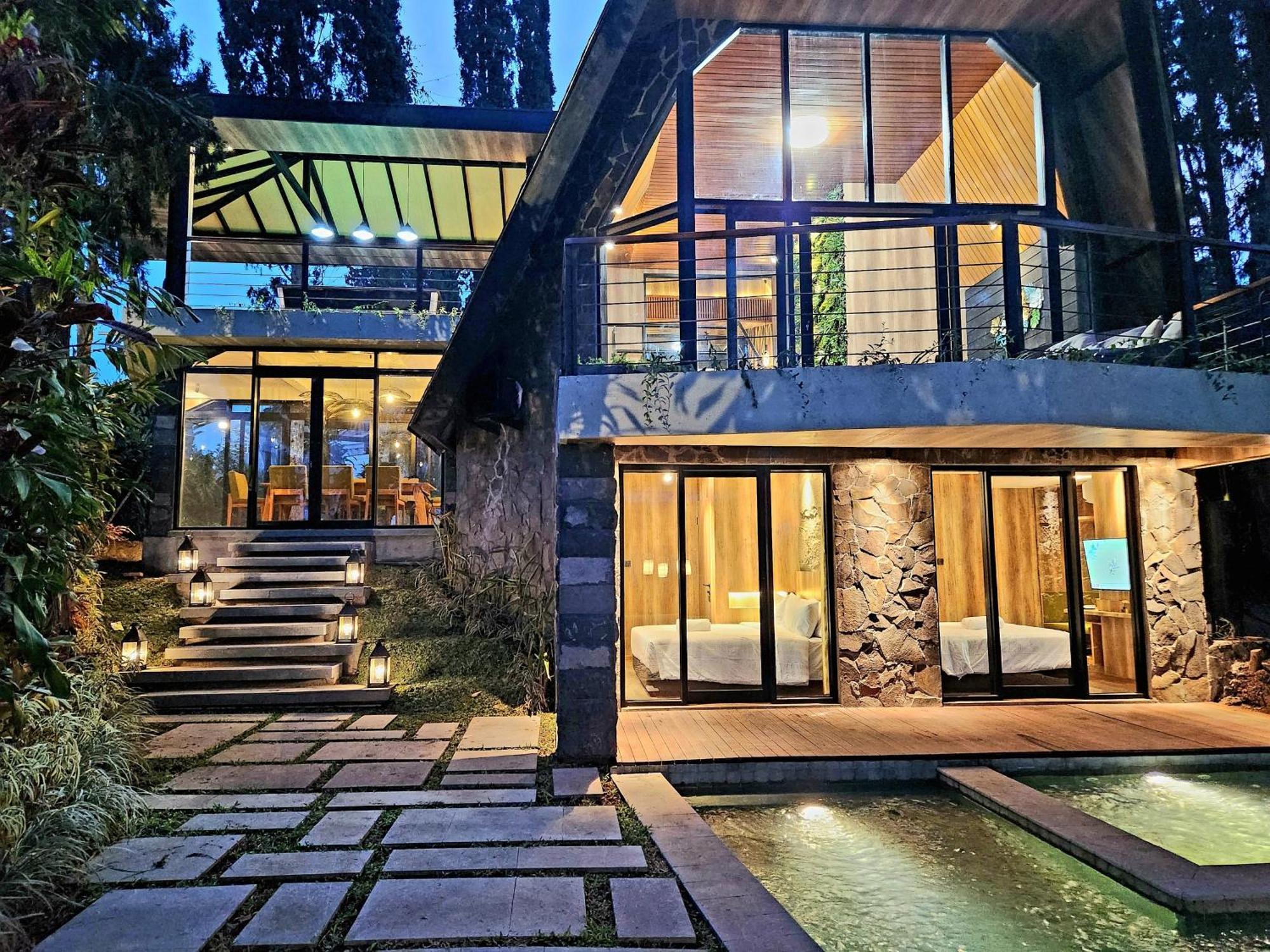 Villa 4-Br Klub Bunga No 4 Batu Malang Ngoại thất bức ảnh